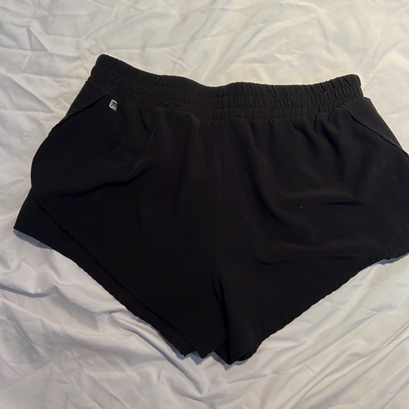 Fabletics high waisted tulip side athletic shorts - Picture 3 of 5